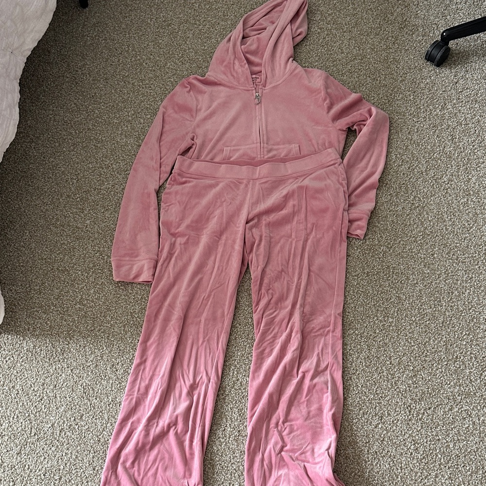 Juicy Couture velour sweat suit set